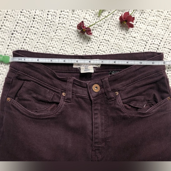 H&M l.o.g.g. US 6 EUR 36 Deep Purple Jeans Burgundy logg Label of Graded Goods - Picture 3 of 12